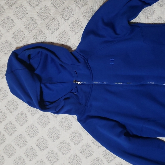Zip-up Under Armour hoodie - Picture 2 of 6